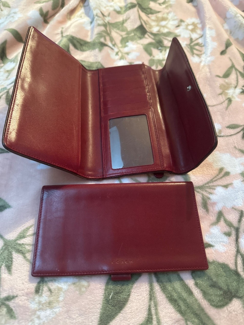GREAT COND LONG COACH WALLET BURGUNDY - Picture 4 of 4